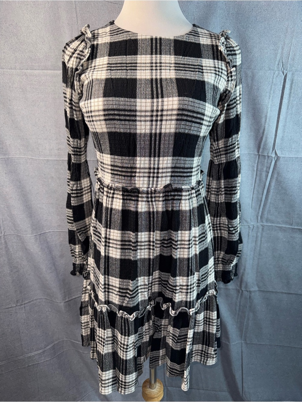 1979-1. State Black & White Plaid Long-Sleeve Tiered Dress